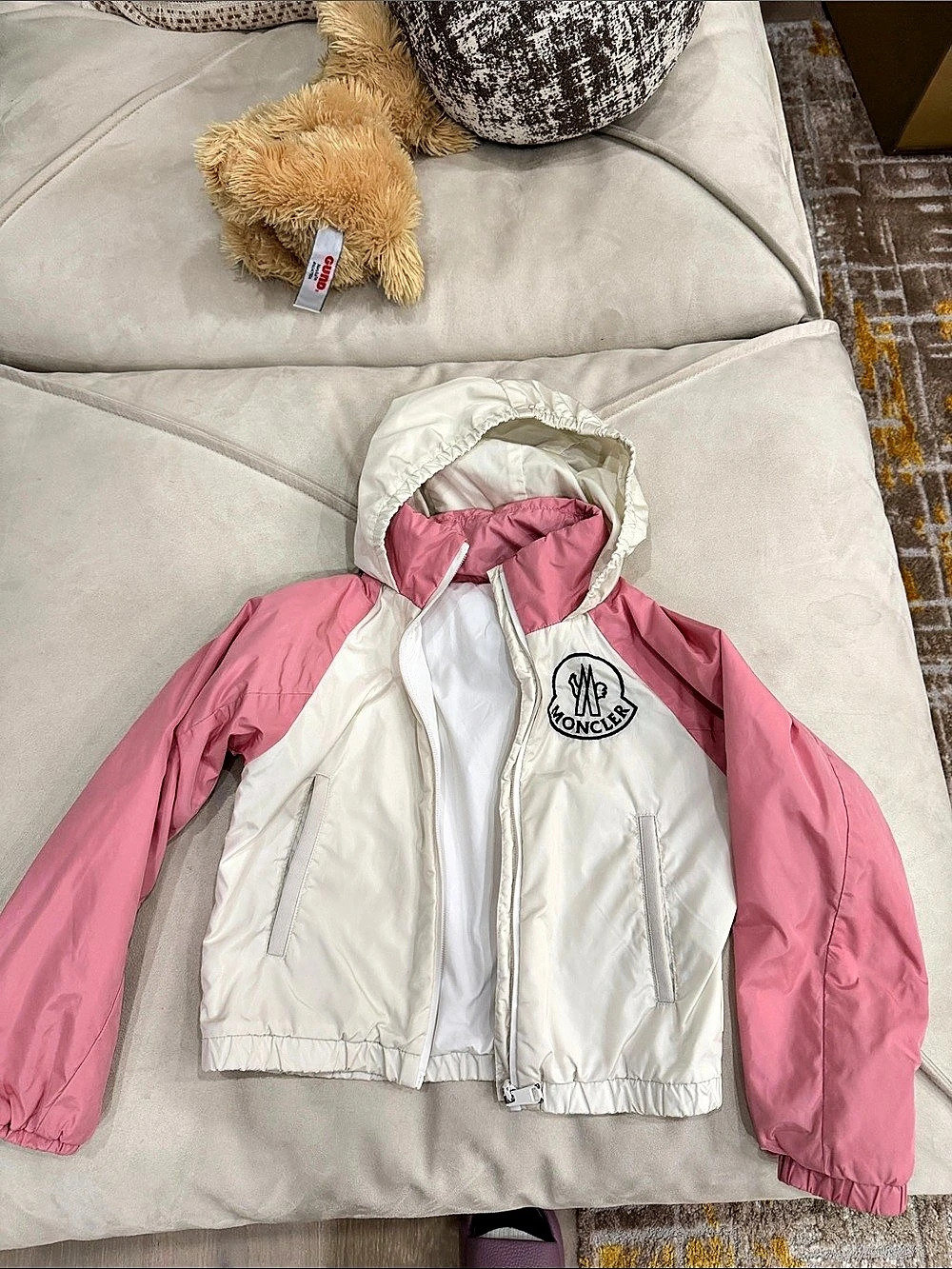 Moncler Girls Size 8 Pink & White Jacket